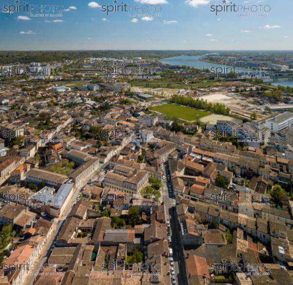 GIRONDE (33) BORDEAUX, CONFINEMENT COVID-19, CORONAVIRUS, QUARTIER LA BASTIDE, AVENUE THIERS, ZONE CLASSÉE PATRIMOINE MONDIAL DE L'UNESCO, VUE AERIENNE // FRANCE, GIRONDE (33) BORDEAUX, QUARTIER LA BASTIDE, AVENUE THIERS, ZONE CLASSIFIED WORLD HERITAGE OF UNESCO, BRIDGE SAINT JEAN, AERIAL VIEW, COVID-19 CONTAINMENT, CORONAVIRUS, AERIAL VIEW (200925JBNadeau_00077.jpg)