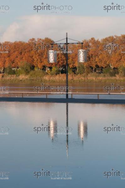 Miroir d'eau-Bordeaux (AB_00129.jpg)