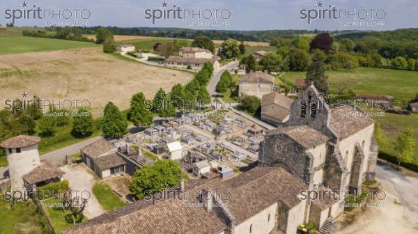 Aerial view of a church and cemetery in the French countryside, Rimons, Gironde (BWP_00047.jpg)