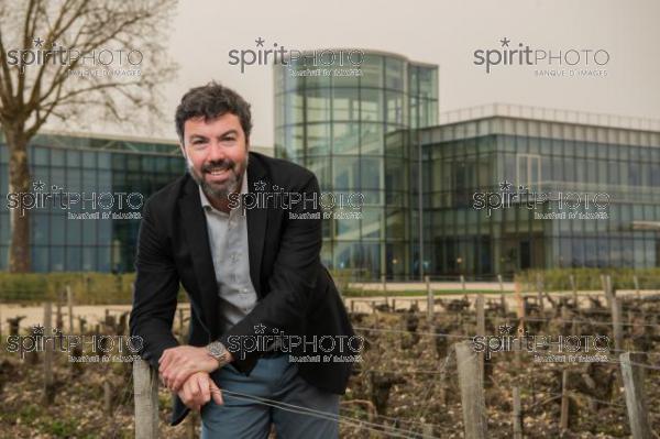 FRANCE, GIRONDE, PAUILLAC, JEAN-CHARLES CAZES, CHATEAU LYNCH-BAGES, ARCHITECTE AMÉRICAIN CHIEN CHUNG PEI, GRAND CRU CLASSE PAUILLAC, MEDOC, VIGNOBLE BORDELAIS (Cephas_220413_13.jpg)