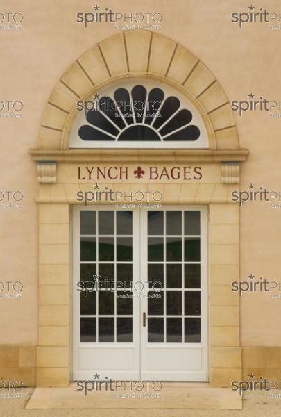 FRANCE, GIRONDE, PAUILLAC, CHATEAU LYNCH-BAGES, ARCHITECTE AMÉRICAIN CHIEN CHUNG PEI, GRAND CRU CLASSE PAUILLAC, MEDOC, VIGNOBLE BORDELAIS (Cephas_220413_6.jpg)