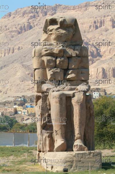 Egypte-Colosse de Memmon (JBNADEAU_00713.jpg)