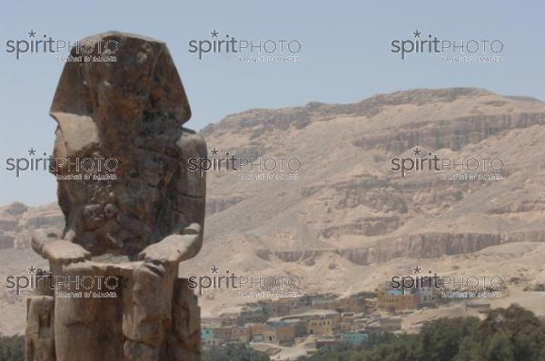 Egypte-Colosse de Memmon (JBNADEAU_00755.jpg)