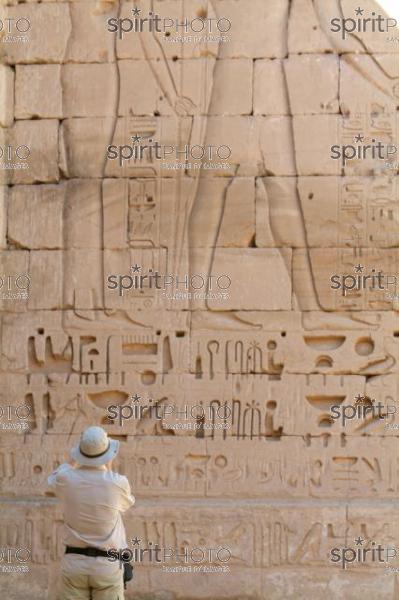 Egypte-Temple Medinet Habou (JBNADEAU_00803.jpg)