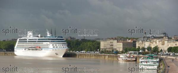 Bateau de Croisière - Bordeaux (JBNADEAU_01428.jpg)