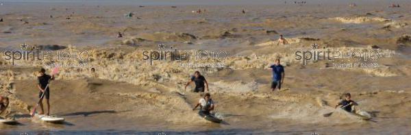 Mascaret sur la Garonne en Gironde (JBN_01549.jpg)