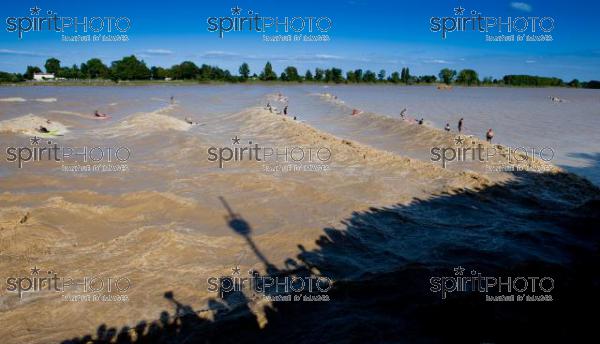 Mascaret sur la Garonne en Gironde (JBN_01550.jpg)