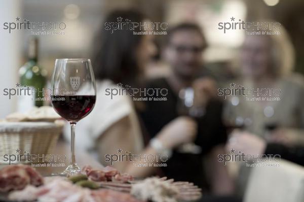 Dgustation Vin Rouge (JBN_02258-2.jpg)