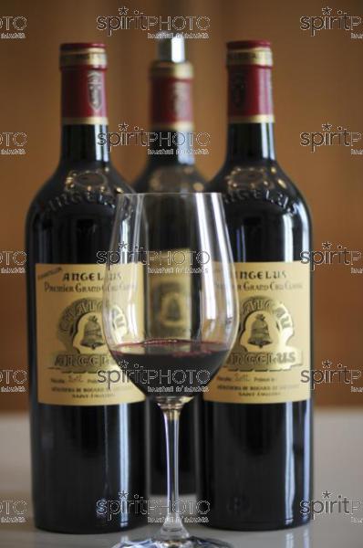 Bouteilles Château Angélus (JBN_04024.jpg)