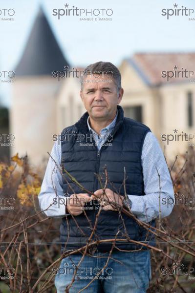 GIRONDE (33), SAINT-ESTEPHE, PORTRAIT DE PASCAL FRICARD CHÂTEAU TOUR SAINT FORT, AOC MEDOC, SAINT-ESTEPHE, VIGNOBLE BORDELAIS // FRANCE, GIRONDE (33), SAINT-ESTEPHE, PORTRAIT OF PASCAL FRICARD CHÂTEAU TOUR SAINT FORT, AOC MEDOC, SAINT-ESTEPHE, BORDEAUX VINEYARD (JBN_4575.jpg)