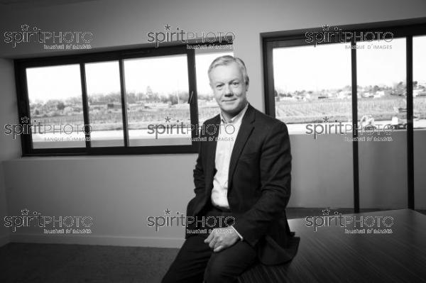 GIRONDE (33), BLANQUEFORT, PORTRAIT DE FRÉDÉRIC LANTERI DARTESSGESTION LOGISTIQUE DU VIN // FRANCE, GIRONDE (33), BLANQUEFORT, PORTRAIT OF FRÉDÉRIC LANTERI DARTESS WINE LOGISTICS MANAGEMENT (JBN_5996.jpg)